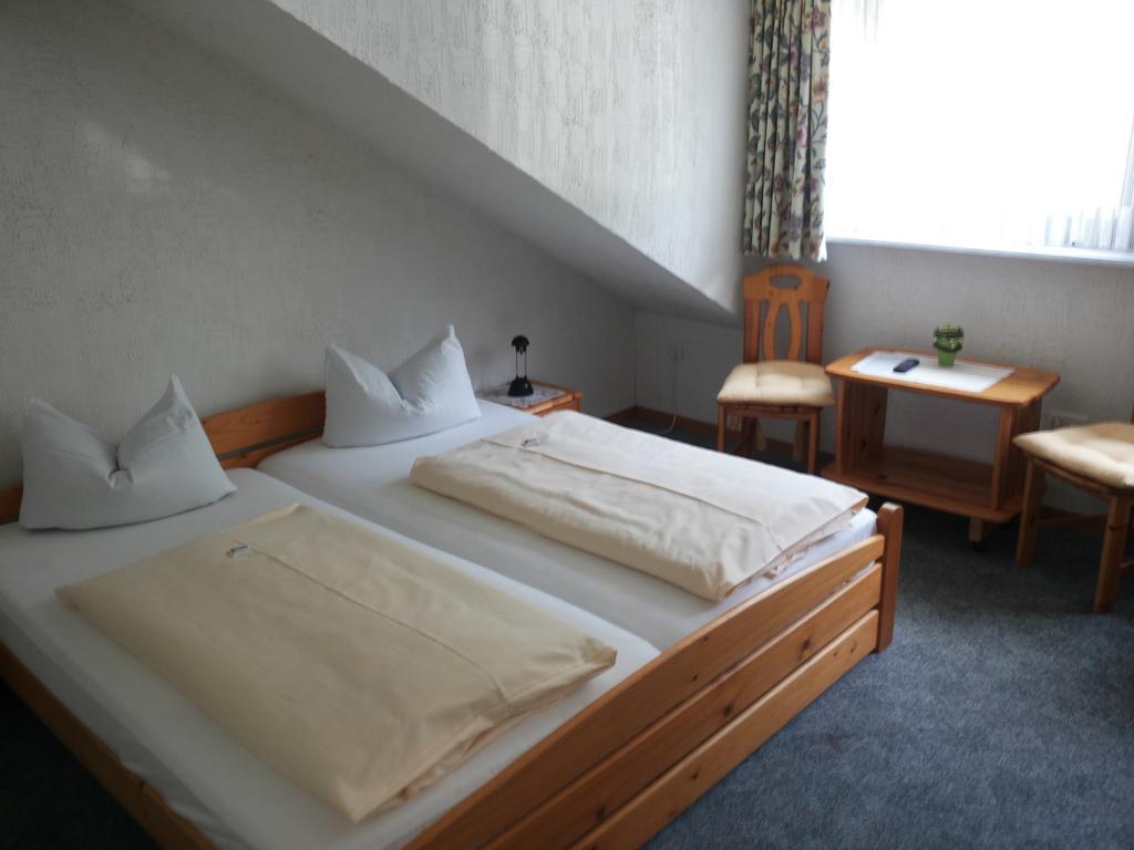 Pension "Dorfkrug" Winterberg Habitación foto