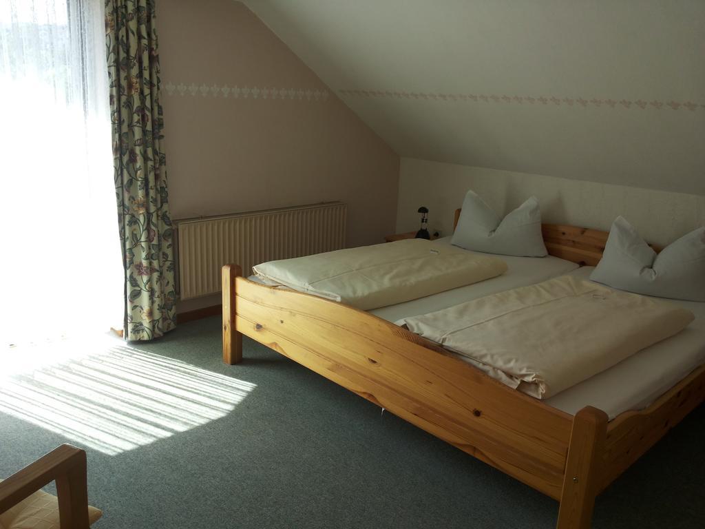 Pension "Dorfkrug" Winterberg Habitación foto