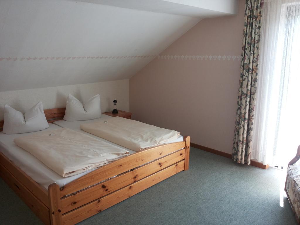 Pension "Dorfkrug" Winterberg Habitación foto