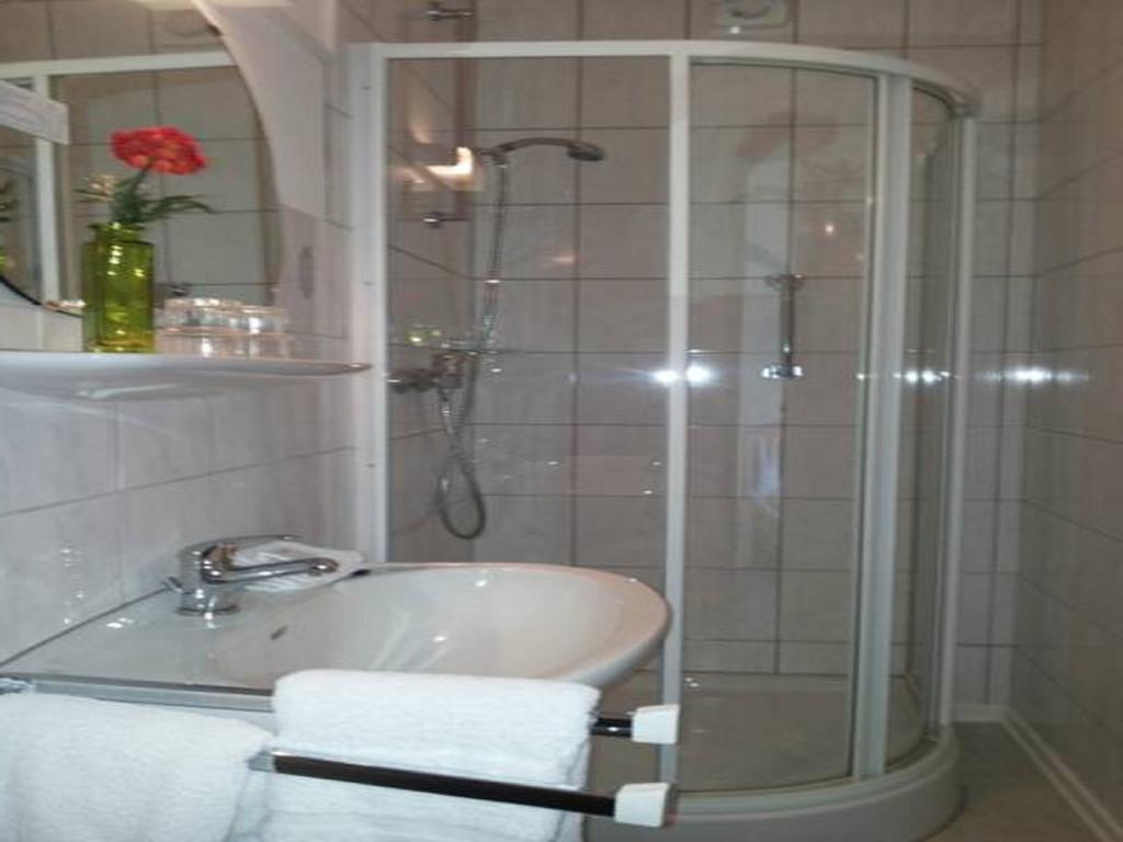 Pension "Dorfkrug" Winterberg Habitación foto