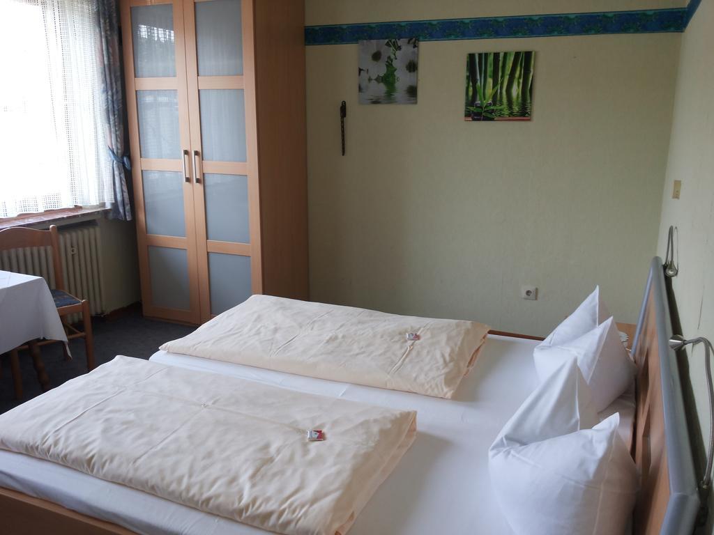 Pension "Dorfkrug" Winterberg Habitación foto